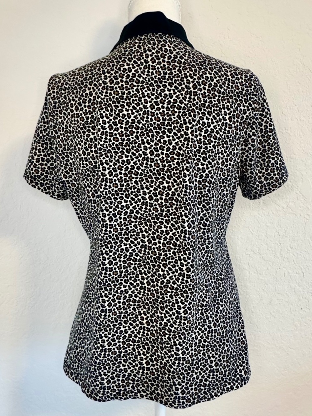 Michael Kors Woman's Leopard Print Zip Front Polo Shirt, Size M - Picture 8 of 10